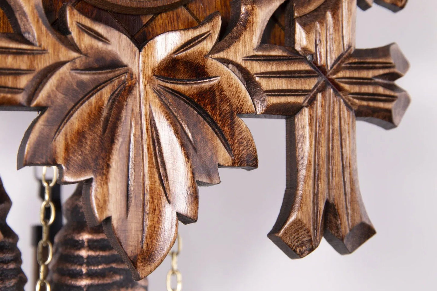 Cuckoo Clock Augsburg - 1 Day Carved 23cm - Anton Schneider - stavogue