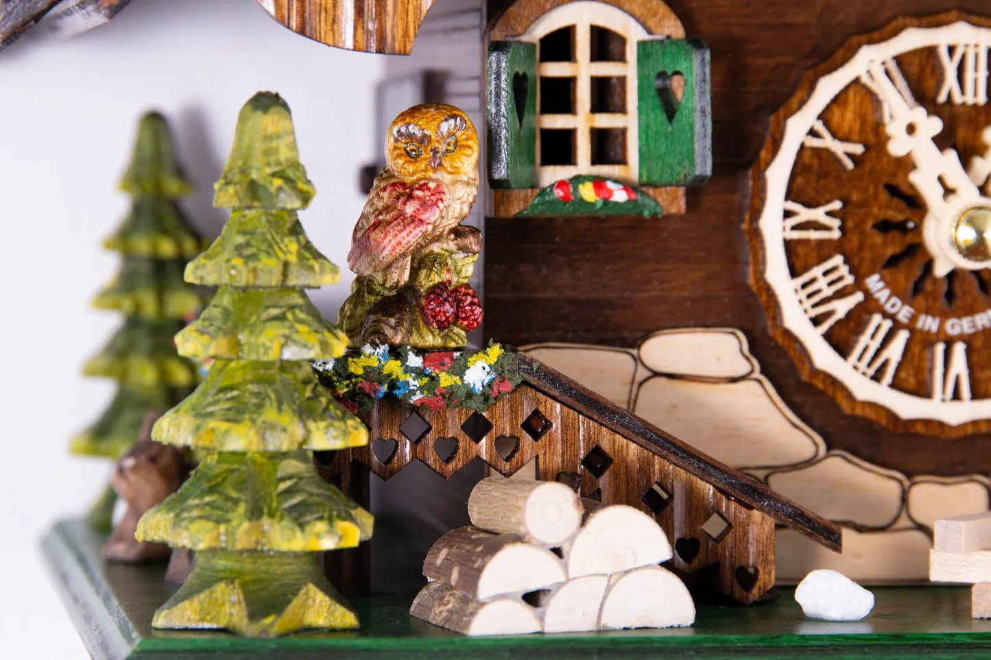 Cuckoo Clock Saint Bernhard Hut - Quartz Chalet 32cm - Cuckoo - Palace - stavogue