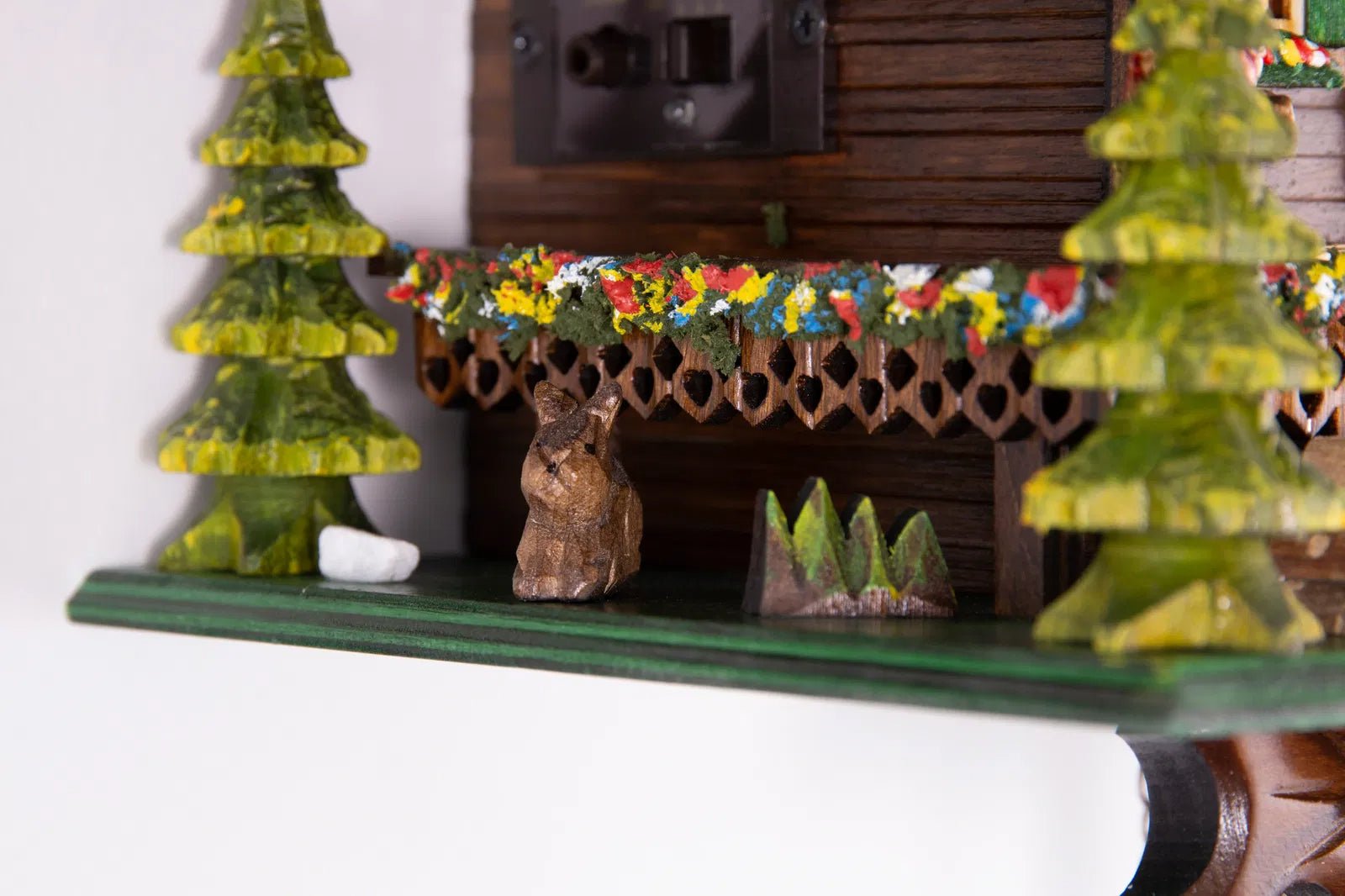 Cuckoo Clock Saint Bernhard Hut - Quartz Chalet 32cm - Cuckoo - Palace - stavogue